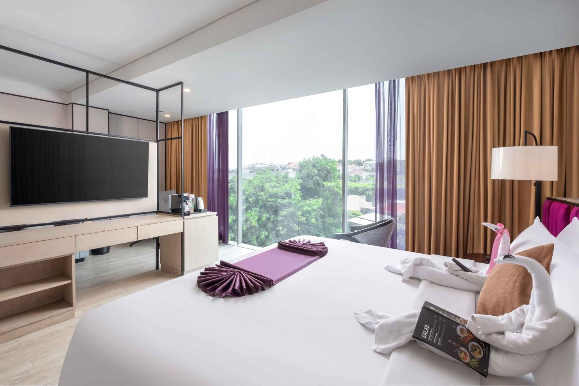 Grand Edge Hotel Semarang Exterior foto