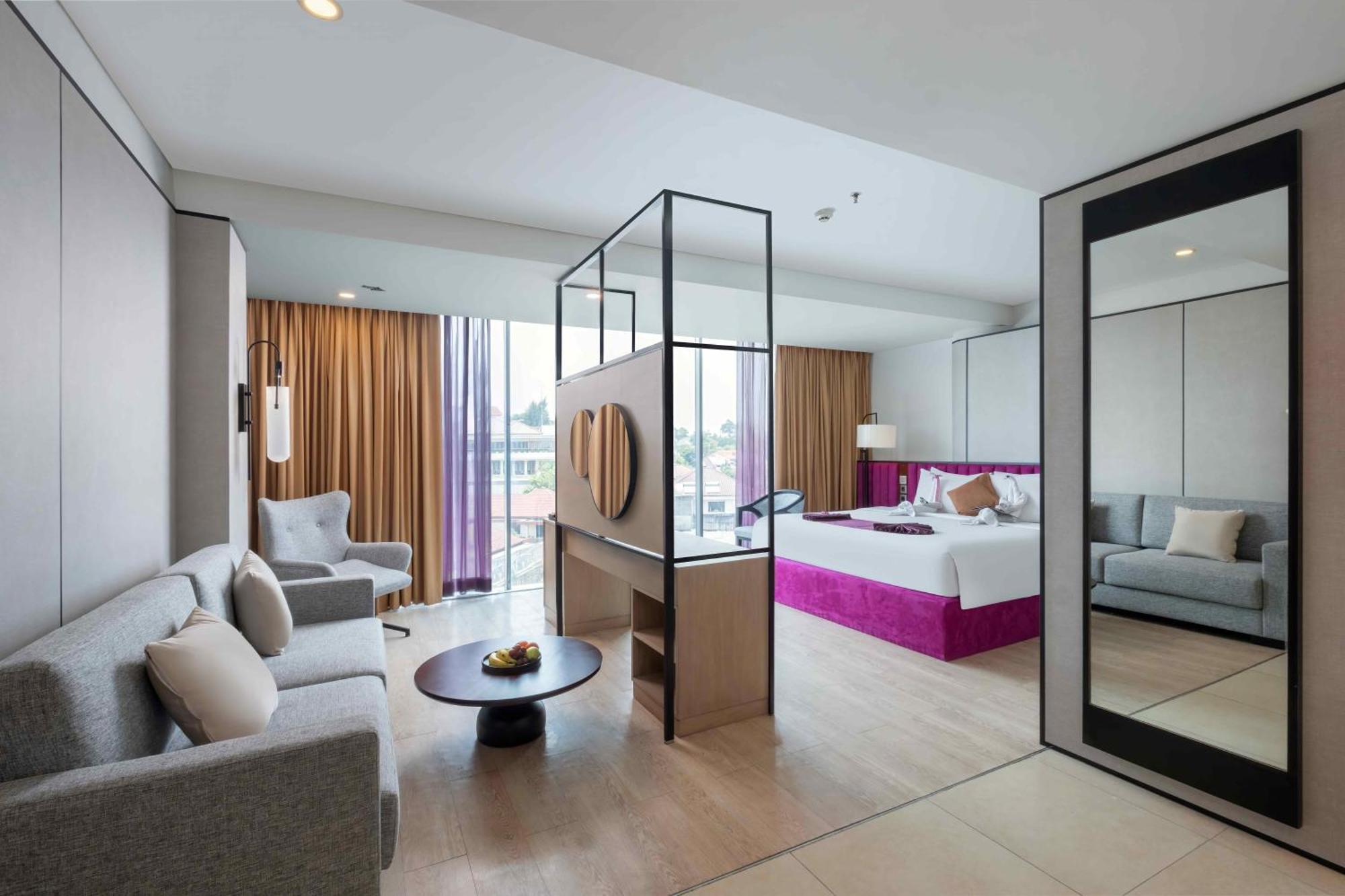 Grand Edge Hotel Semarang Exterior foto