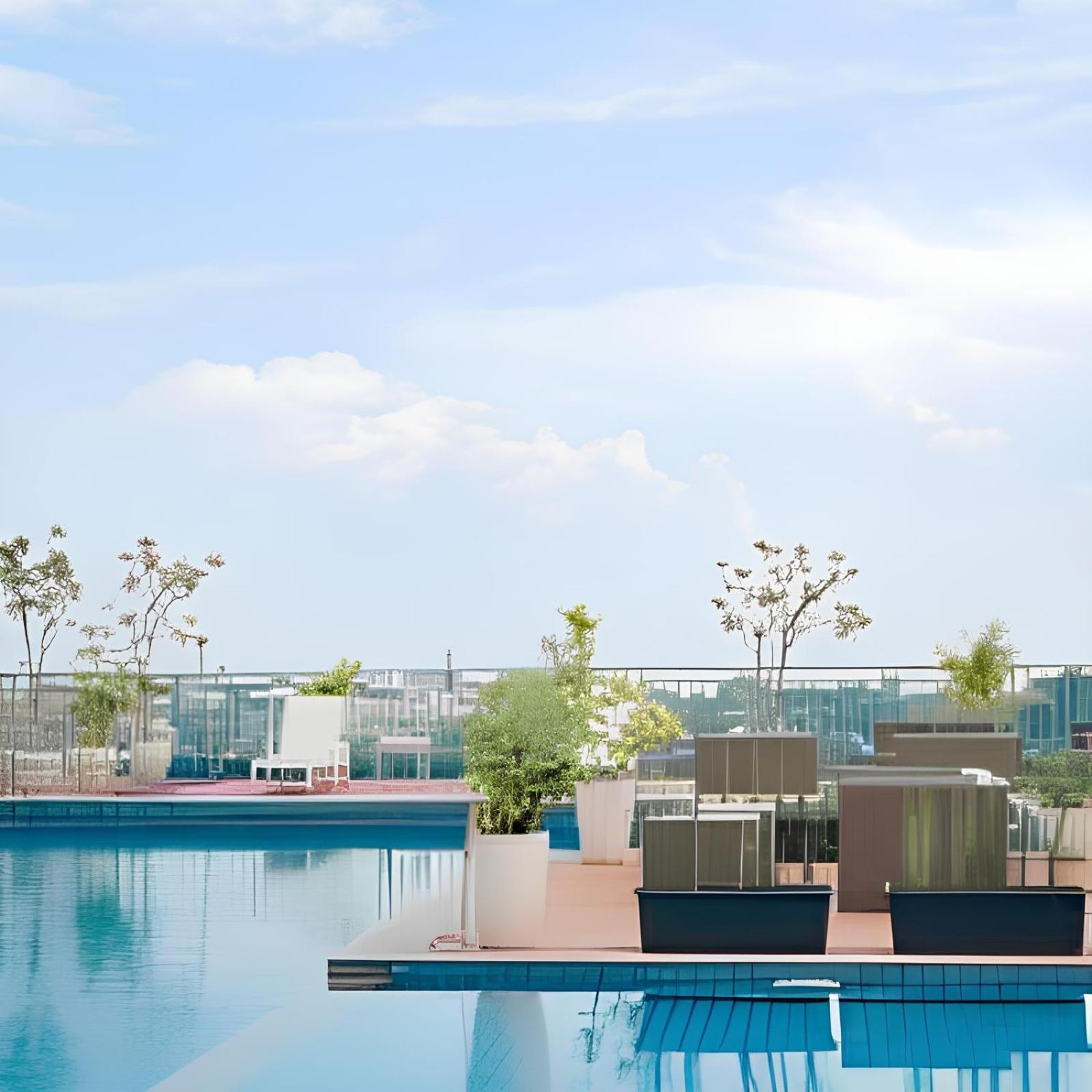 Grand Edge Hotel Semarang Exterior foto